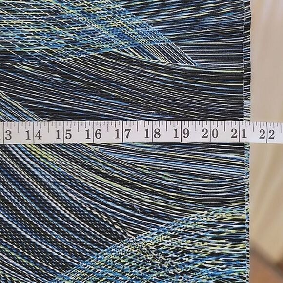 Vtg crimped turquoise wave print on black sleeveless tank blouse - Picture 7 of 7